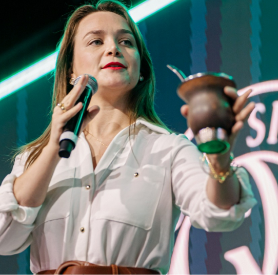 Retrato de Caroline Costa